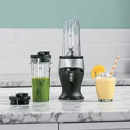 Фітнес-блендер Ninja 700W Slim Blender & Smoothie Maker QB3001EUS - мініатюра 7