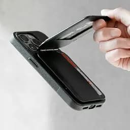 Чохол-накладка Native Union (RE) Classic Case Black для iPhone 16 Pro (RECLA-BLK-NP24P) - мініатюра 6