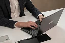 Ноутбук 2E Imaginary 15 15.6FHD IPS AG/Intel i5-1155G7/16/1024F/int/DOS (NL50MU-15UA32) - мініатюра 3