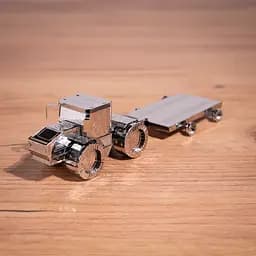 Колекційна модель Metal Time Tractor Slobozhanets MT074
