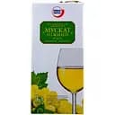 Вино Повна Чарка Мускат Нежный, белое, полусладкое, 1 л