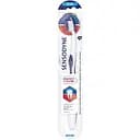 Зубная щетка Sensodyne Чувствительность зубов и защита десен мягкая белая с синим