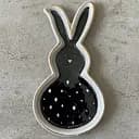 Блюдце для прикрас J-Line у формі зайчика чорний (21428)