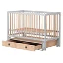 Детская кроватка Сказка с выдвижной палочкой, шарнирным механизмом и ящиком серый с натуральной палочкой
