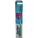 Дизайнерская зубная щетка Jordan Individual Reach средней жесткости белая с дизайном растений