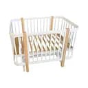 Детская кроватка Мия с опускной боковиной, шарнир-подшипник бук белый с натуральными стойками