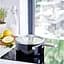 Ковш KitchenAid Steel Core с крышкой 20 см 2.4 л черный (CC003288-001) - миниатюра 4