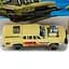 Базова машинка Hot Wheels Wagons Familiales Cruise Bruiser бежева (5785) JJJ49-N521 - мініатюра 2