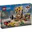 Конструктор LEGO City Доставка піци з різними транспортними засобами (60496) - мініатюра 3