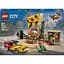 Конструктор LEGO City Доставка піци з різними транспортними засобами (60496) - мініатюра 2