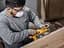 Стрічкова акумуляторна шліфмашина DeWalt з АКБ та ЗП DCW220P2 - мініатюра 9