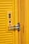 Валіза American Tourister SOUNDBOX 80 см GOLDEN YELLOW 80x56x34(37) 32G*06009 - мініатюра 7