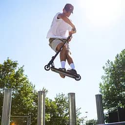 Самокат Micro Ramp, чорний (SA0190) - мініатюра 7