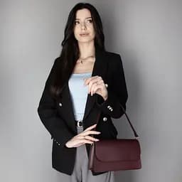 Сумка жіноча шкіряна кросбоді Virginia Conti 04175 винна - мініатюра 2