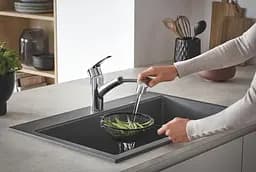 Змішувач для кухні Grohe Eurosmart з висувним виливом Хром 30412 - мініатюра 7