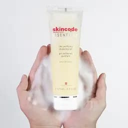 Очищаючий гель для обличчя Skincode Purifying Cleansing Gel 125 мл (1002.3/1002.2) - мініатюра 2