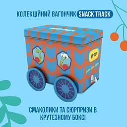 Набір 10 продукції Різдвяний бокс Снек Трек з іграшкою та стікером Bob Snail 107 г - мініатюра 2