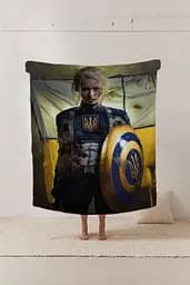 Плед плюшевий патріотичний 3D Могутня захисниця 160х200 см 160 см 135 см - мініатюра 2
