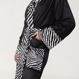 Кімоно жіноче з плюшевого велюру Kimono Black and White Zebra 18366 M - мініатюра 2