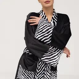 Кімоно жіноче з плюшевого велюру Kimono Black and White Zebra 18366 M - мініатюра 3