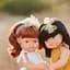 Лялька Miniland руда дівчинка з веснянками в одязі 38 см подарункова коробка (33203) - мініатюра 3
