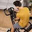 Велотренажер Hop-Sport HS-3030X Apeks X-Bike черно-золотистый - мініатюра 6