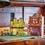 Конструктор LEGO Harry Potter Якісні товари для квідичу і кафе з морозивом 795 деталей (76452) - мініатюра 13